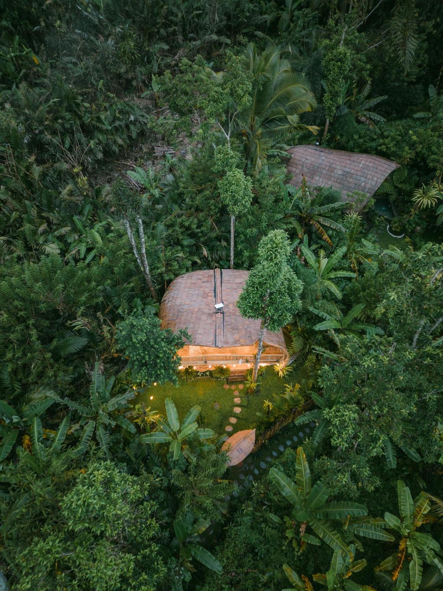 فيلا Alamvaya Bali Bamboo House سيديمين المظهر الخارجي الصورة